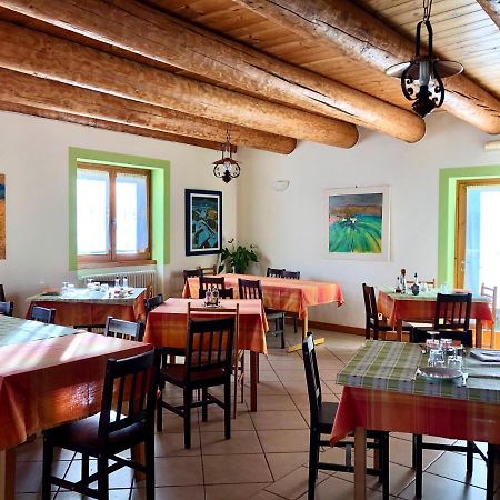 Agriturismo Cavria Castione Andevenno Luaran gambar